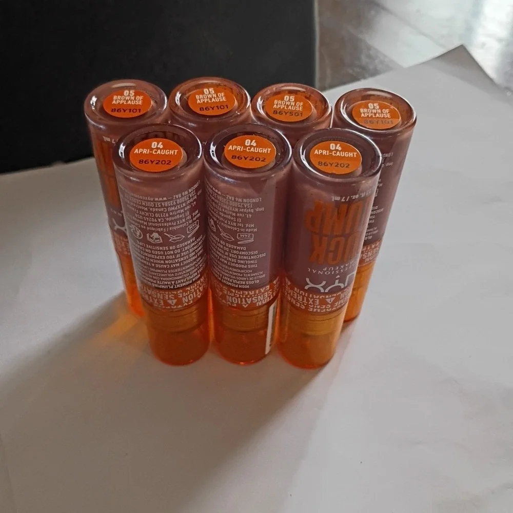 Lot of 7 NYX Professional‎ Makeup Apri-Caught Brown Of Applause Lip Gloss Plump